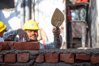 Maçon : choisir l'artisan, lire le devis, suivre le chantier